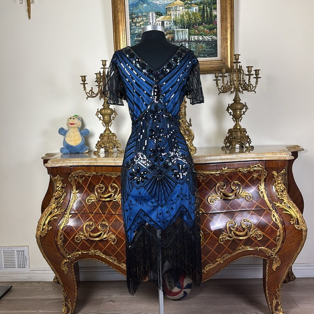 Women,formal stretch all over sequins fitted special Occasion Evening dress - Picture 3 of 4